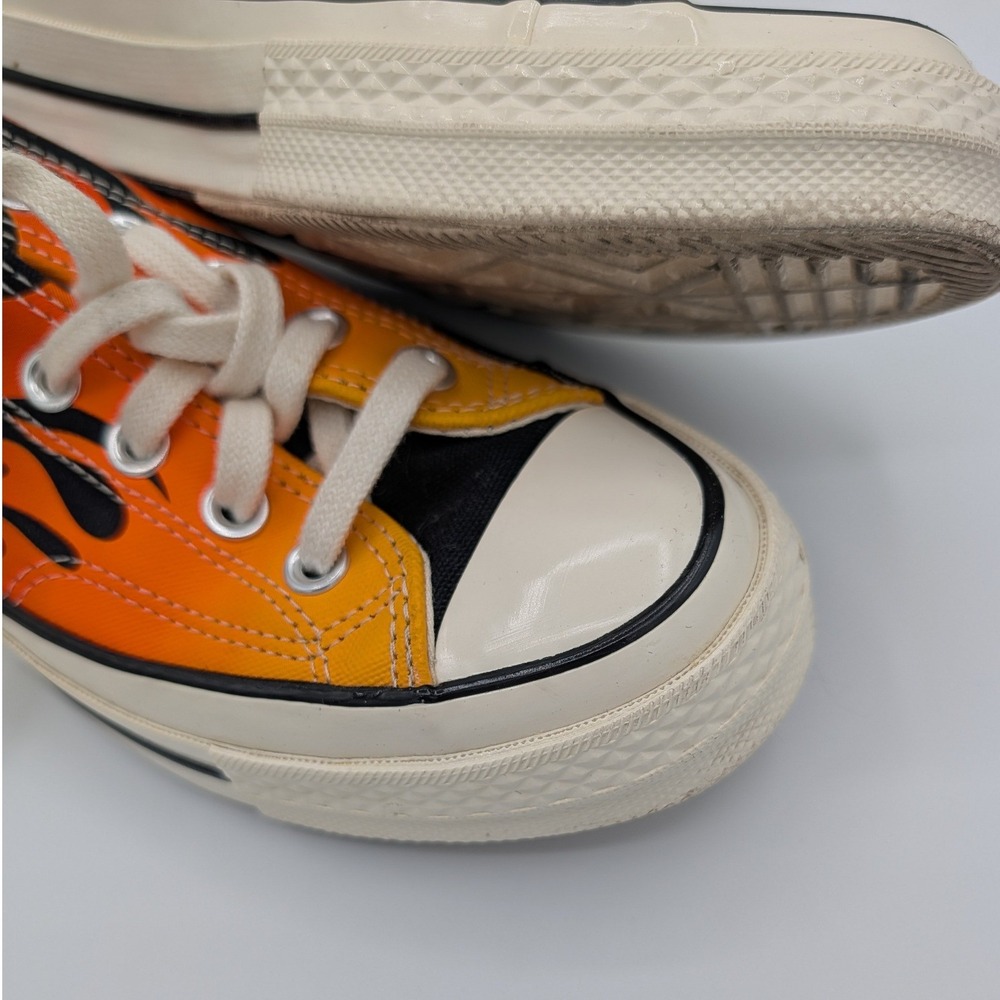 Converse Chuck 70 Archival Flame Print Low Top Black Red 167813C Womens 7 Mens 5 - Picture 11 of 12